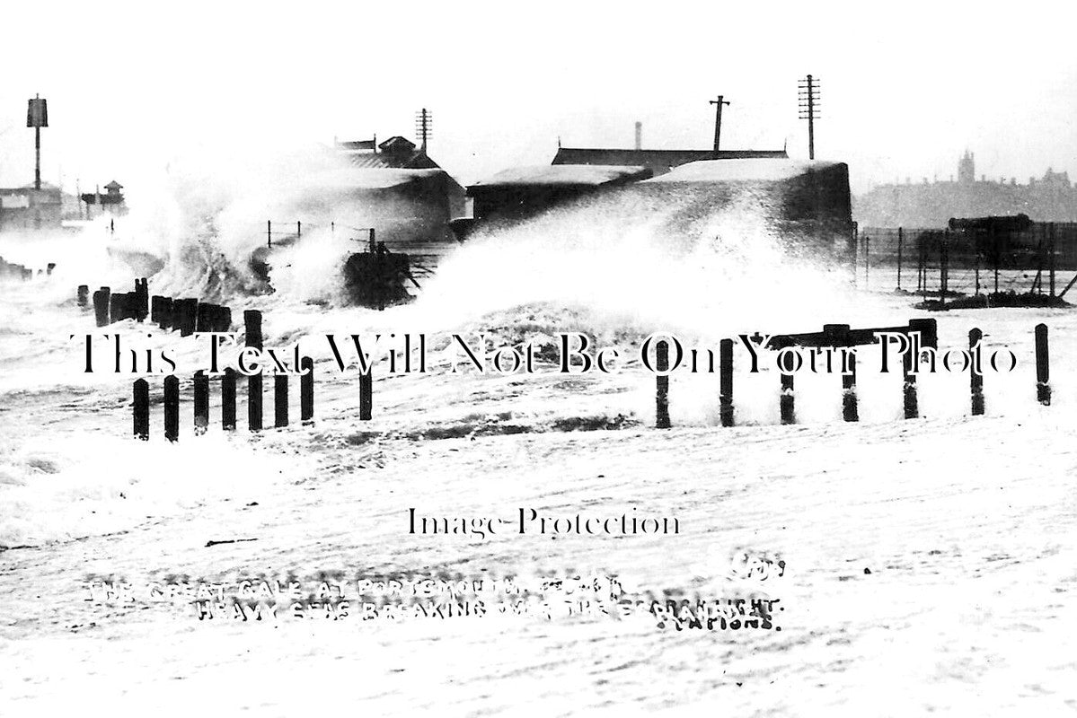 HA 3162 - Great Storm At Portsmouth, Hampshire c1910