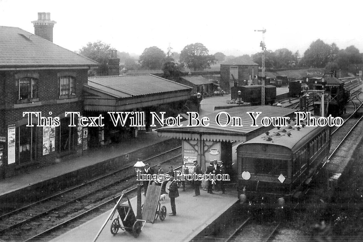 HA 3339 - Botley Railway Station, Hampshire c1908
