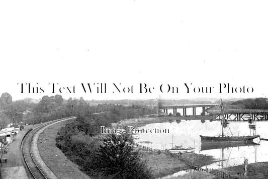 HA 3849 - Burseldon Railway Station, Hampshire c1908