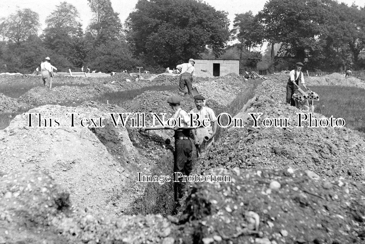 HA 405 - Brockenhurst Tin Town Construction, Hampshire c1915