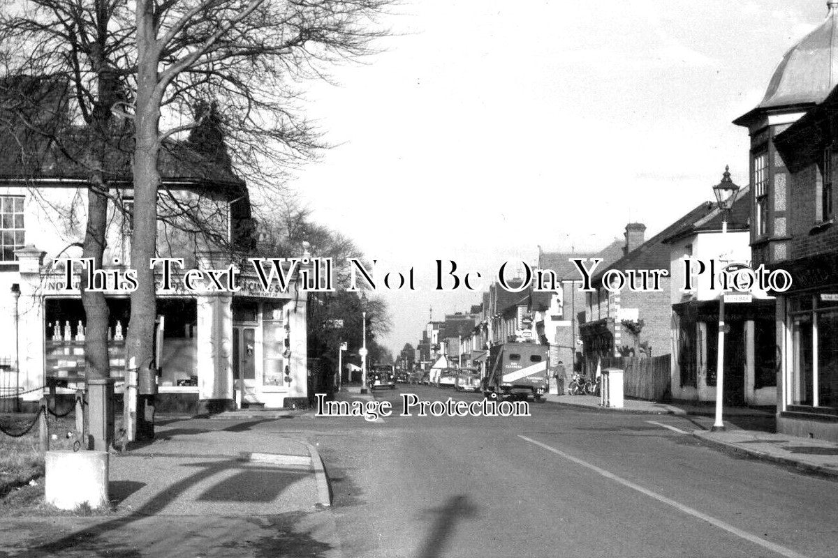 HA 4307 - Fleet Road, Fleet, Hampshire