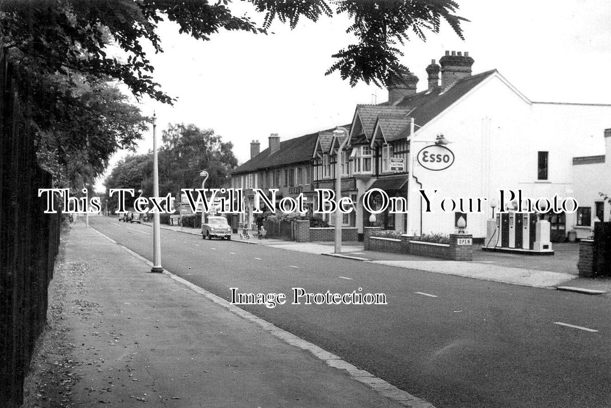 HA 4324 - Fleet Road, Fleet, Hampshire