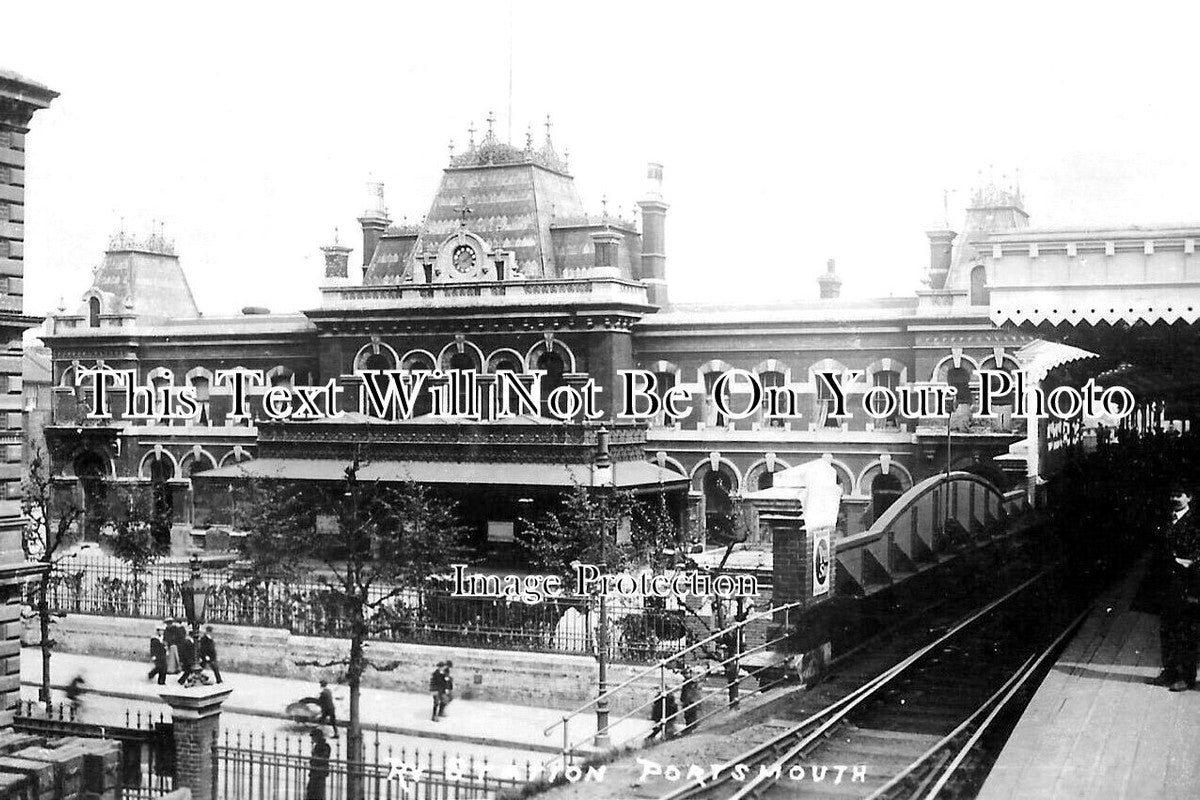 HA 4341 - Portsmouth Railway Station, Hampshire