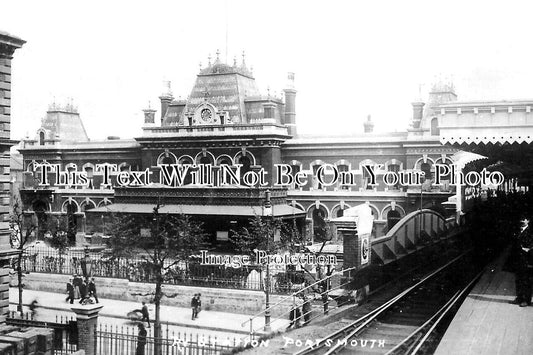 HA 4341 - Portsmouth Railway Station, Hampshire