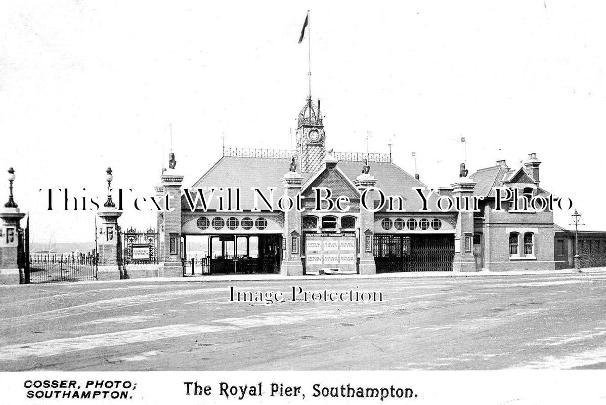 HA 4605 - The Royal Pier, Southampton, Hampshire c1905