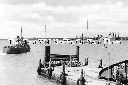 HA 4801 - Hythe Ferry & Docks, Hampshire