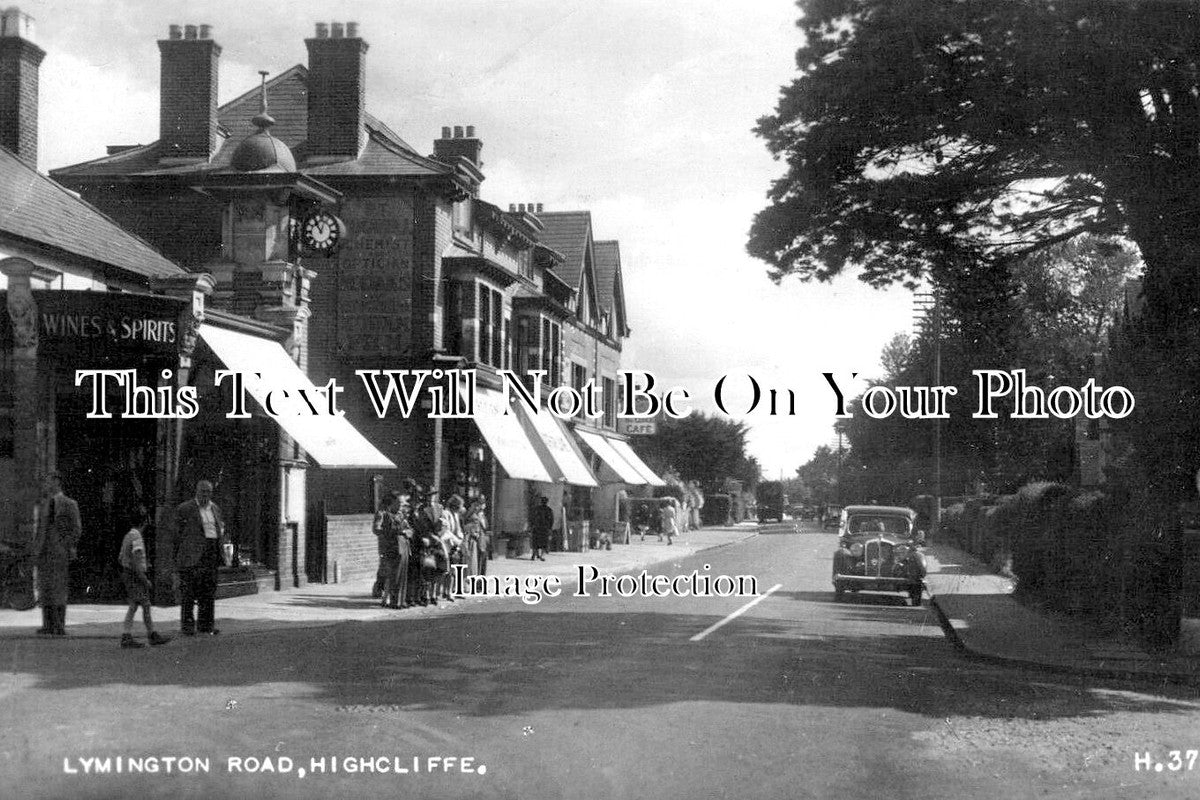 HA 4816 - Lymington Road, Highcliffe, Hampshire