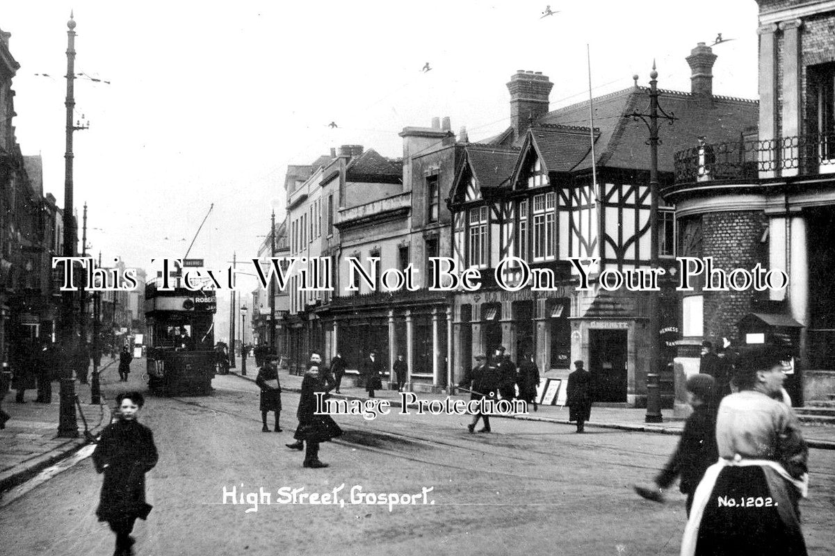 HA 5010 - High Street, Gosport, Hampshire c1914