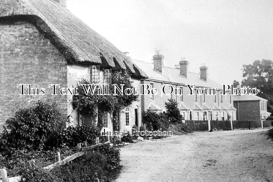 HA 5124 - Daffodill Terrace, Hamble, Hampshire