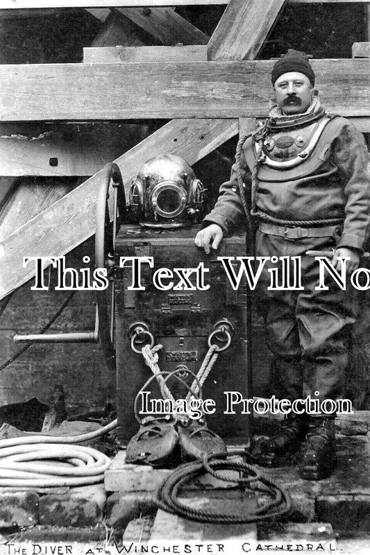 HA 5143 - Winchester Cathedral Diver, Hampshire c1908