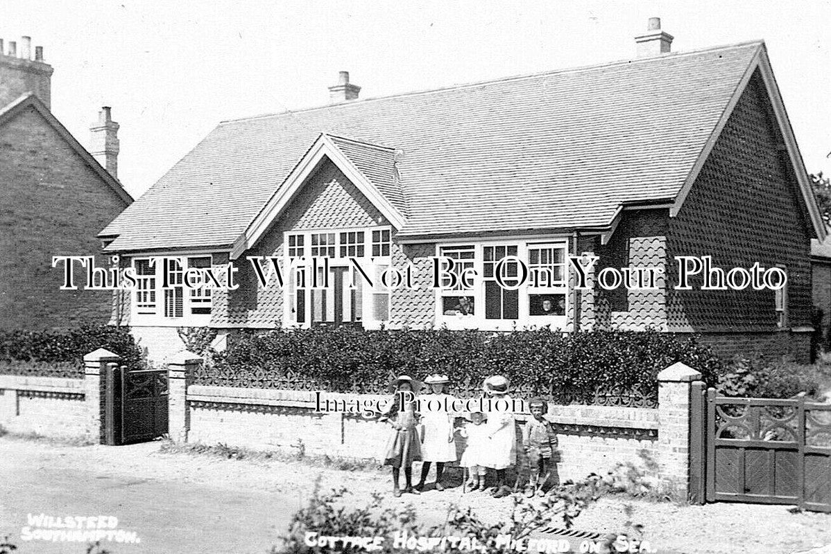 HA 5194 - Cottage Hospital, Milford On Sea, Hampshire