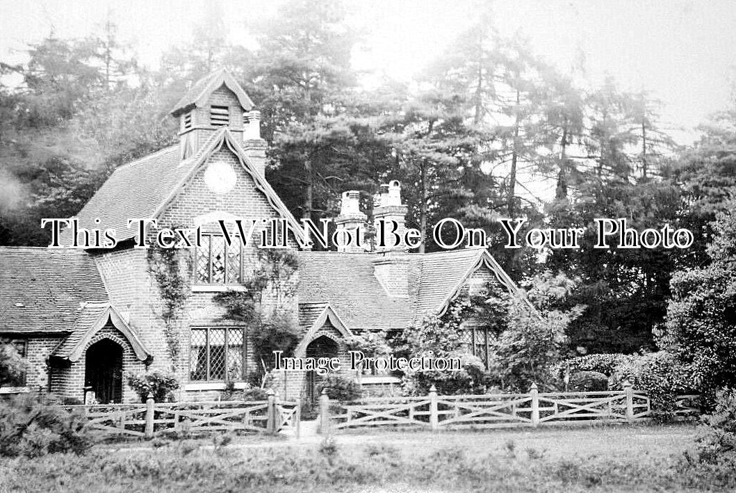 HA 5440 - Almshouses, Hawley Blackwater, Hampshire c1905