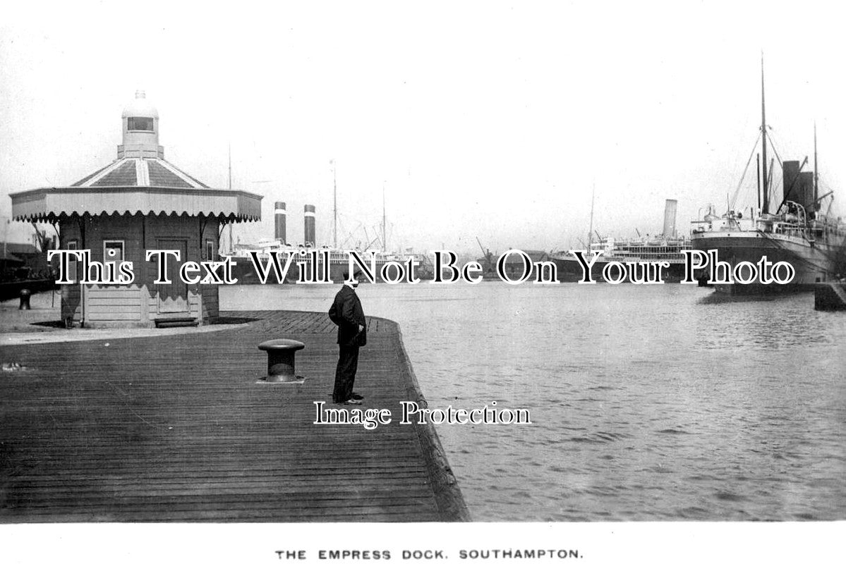HA 5584 - The Empress Dock, Southampton, Hampshire