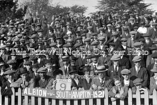 HA 714 - Brighton Albion v Southampton Football Crowd, Hampshire 1921