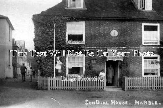 HA 806 - Sun Dial House, Hamble, Hampshire c1925