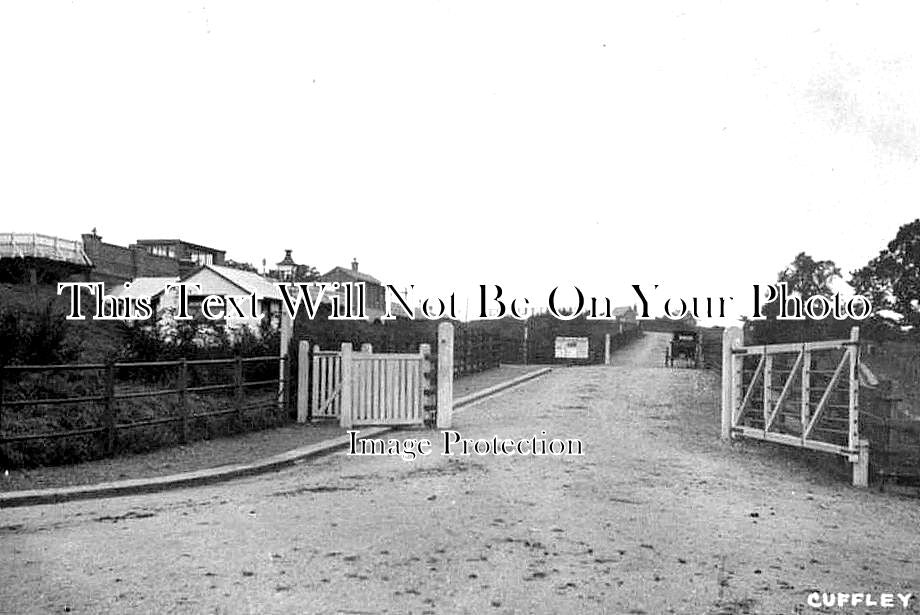 HF 1003 - Cuffley Railway Station, Hertfordshire