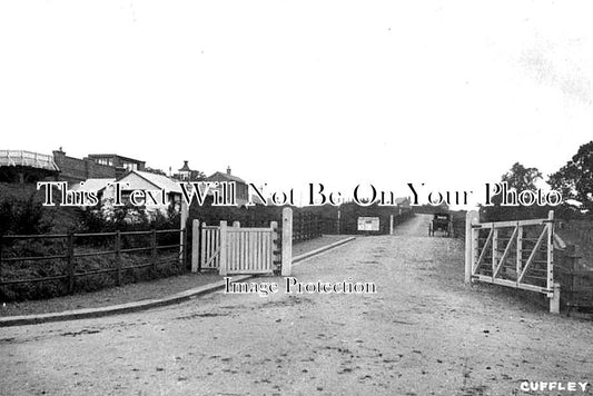 HF 1003 - Cuffley Railway Station, Hertfordshire