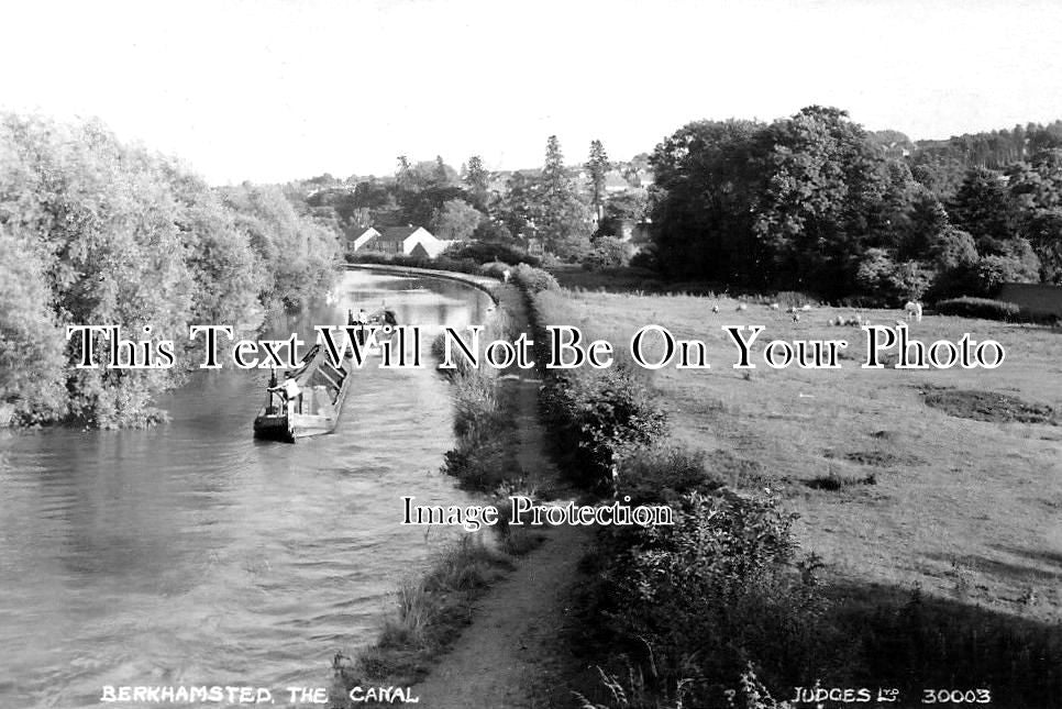 HF 1112 - The Canal, Berkhamsted, Hertfordshire