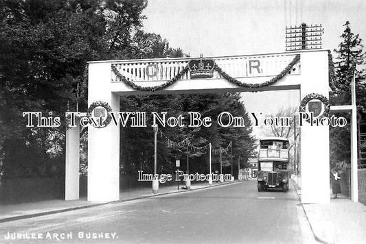 HF 1369 - Jubilee Arch, Bushey, Hertfordshire