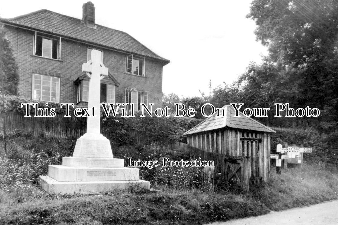 HF 1401 - War Memorial & Cage, Barley, Hertfordshire