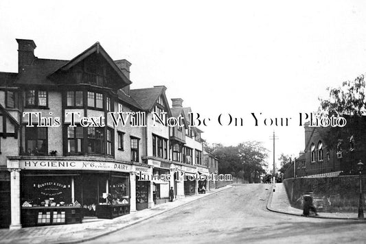 HF 1403 - Ye Corner, Aldenham Road, Bushey, Hertfordshire c1920
