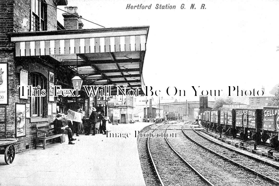 HF 1410 - Hertford Railway Station, Hertfordshire c1905