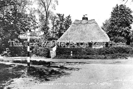 HF 1422 - Thatched Cottage Corner, Cuffley, Hertfordshire