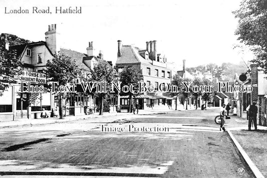 HF 1541 - London Road, Hatfield, Hertfordshire