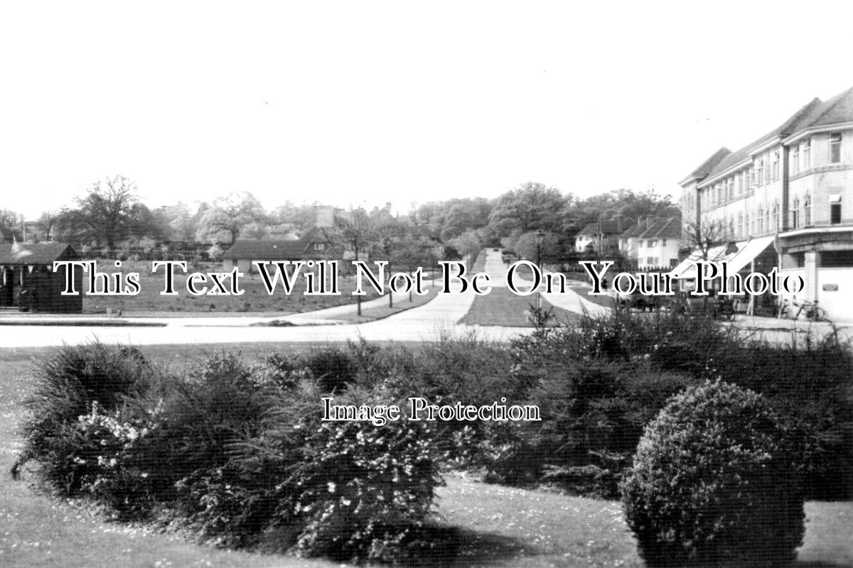 HF 1544 - Main Avenue, Moor Park, Rickmansworth, Hertfordshire