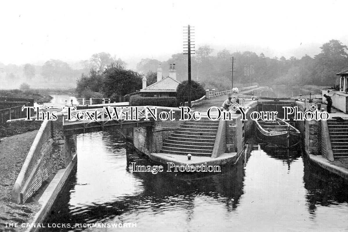 HF 1567 - The Canal Locks, Rickmansworth, Hertfordshire c1908