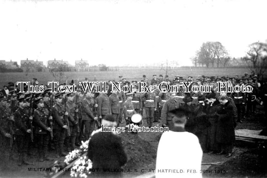 HF 1691 - Military Funeral Of Sgt Walker ASC, Hatfield, Hertfordshire 1915 WW1