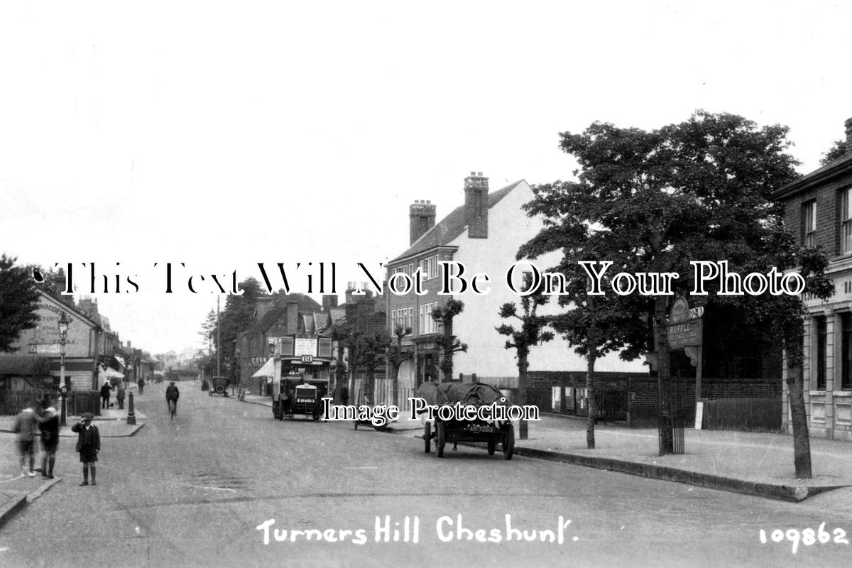 HF 1752 - Turners Hill, Cheshunt, Hertfordshire