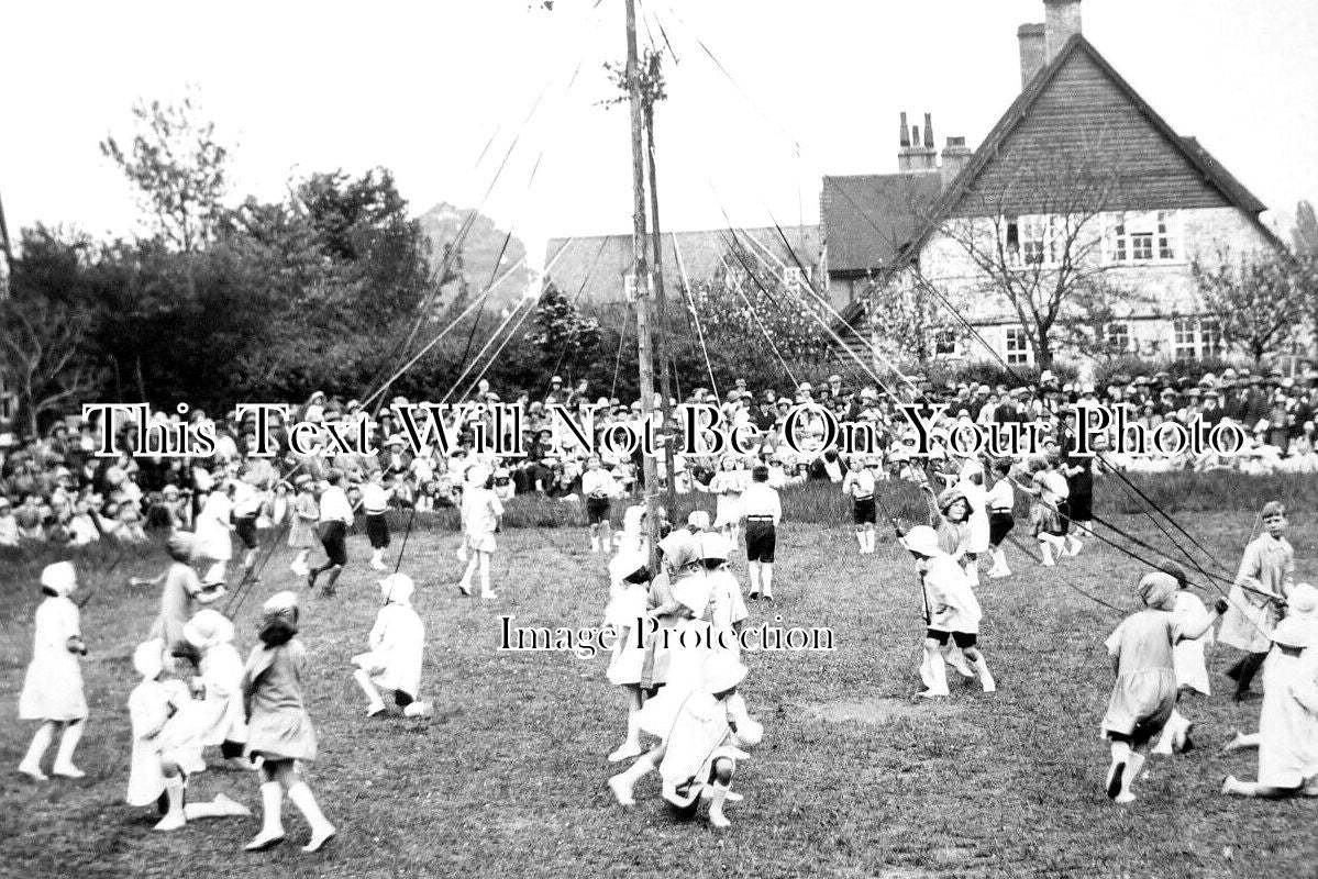 HF 1777 - Maypole Dance, Letchworth, Hertfordshire