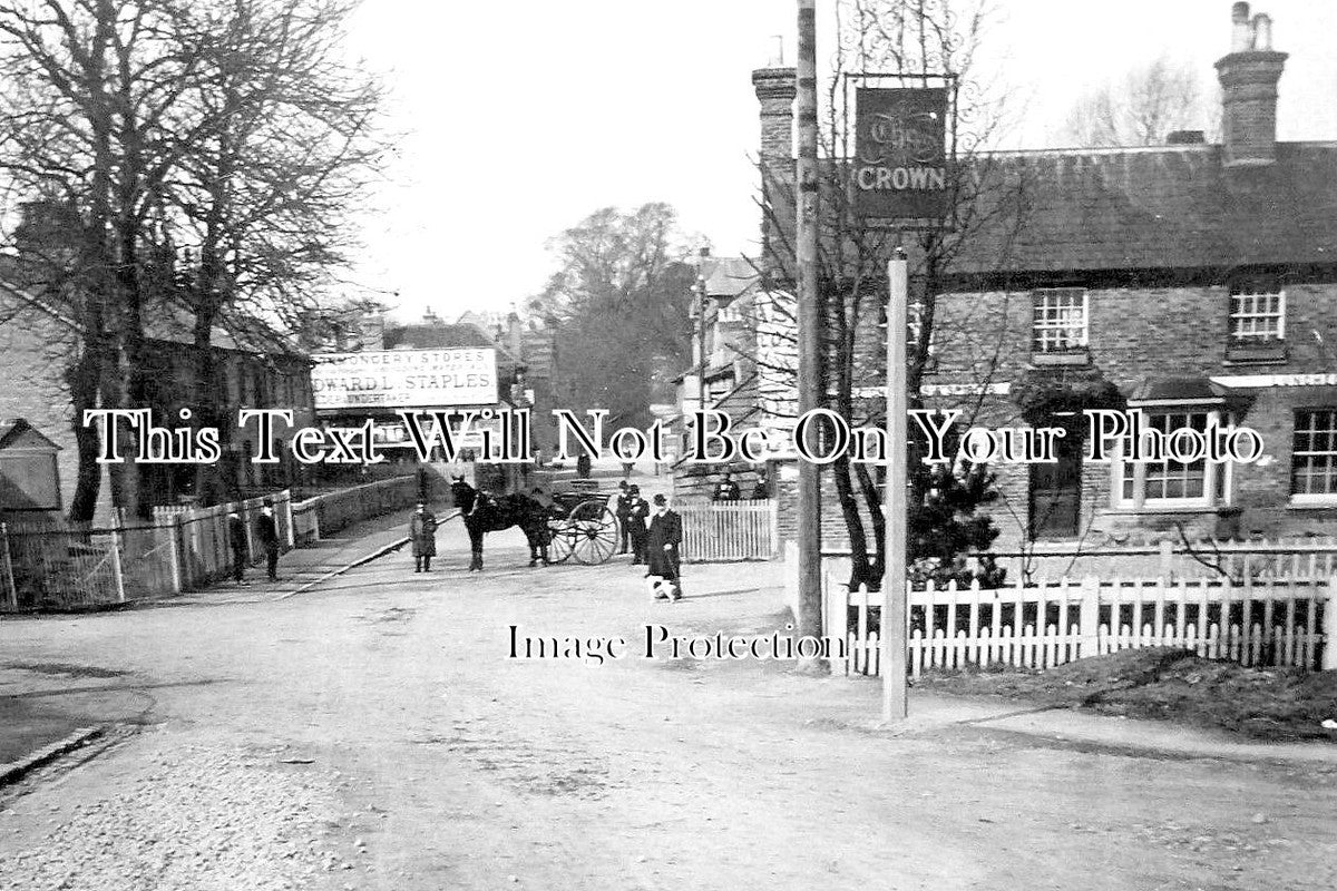 HF 1833 - The Crown Inn Pub, Borehamwood, Hertfordshire