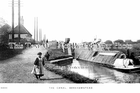 HF 1879 - The Canal, Berkhamstead, Hertfordshire