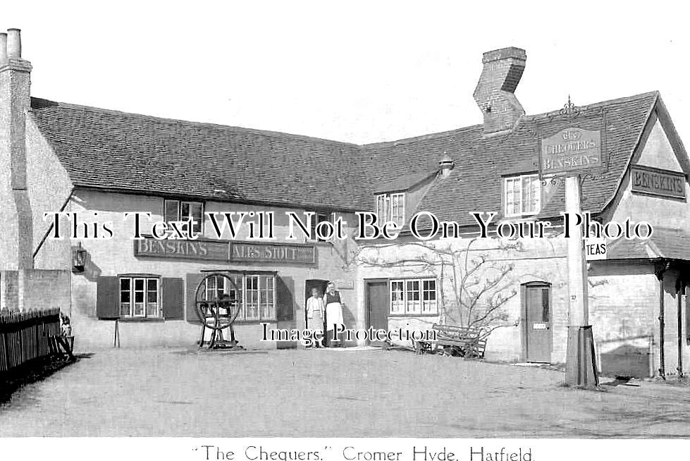 HF 1904 - The Chequers Pub, Cromer Hyde, Hatfield, Hertfordshire