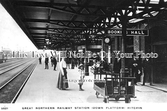 HF 1973 - Hitchin Railway Station, Hertfordshire c1911