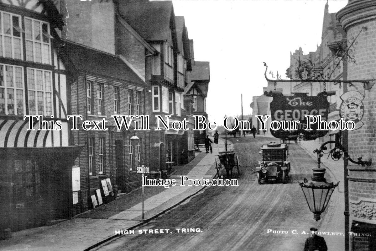 HF 1977 - High Street, Tring, Hertfordshire