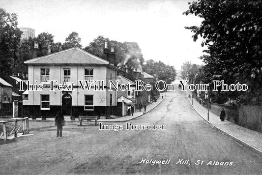 HF 2045 - Duke Of Marlborough Pub, Holywell Hill, St Albans, Hertfordshire