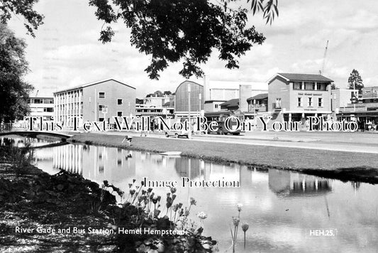 HF 2061 - River Gade & Bus Station, Hemel Hempstead, Hertfordshire