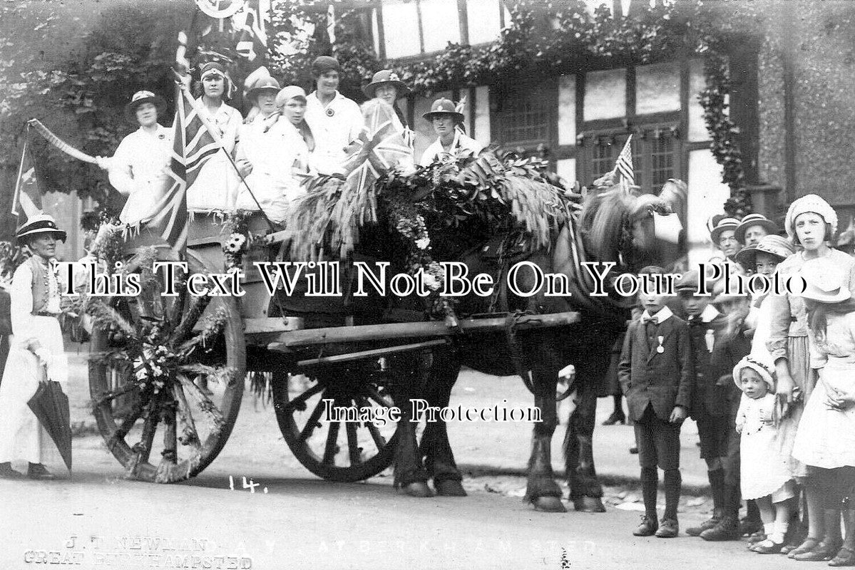 HF 2088 - Horse & Cart Float, High Street, Berkhamstead, Hertfordshire