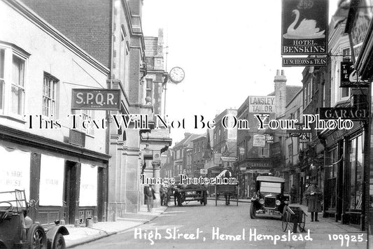 HF 2194 - High Street, Hemel Hempstead, Hertfordshire