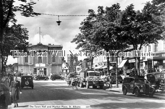 HF 2316 - The Town Hall & Market Place, St Albans, Hertfordshire