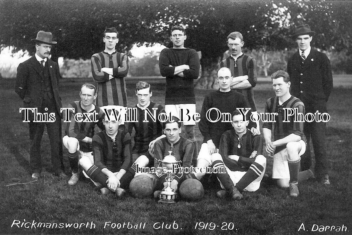 HF 2333 - Rickmansworth Football Club Team, Hertfordshire 1919-20