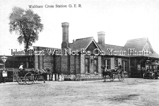 HF 2346 - Waltham Cross Railway Station, Hertfordshire