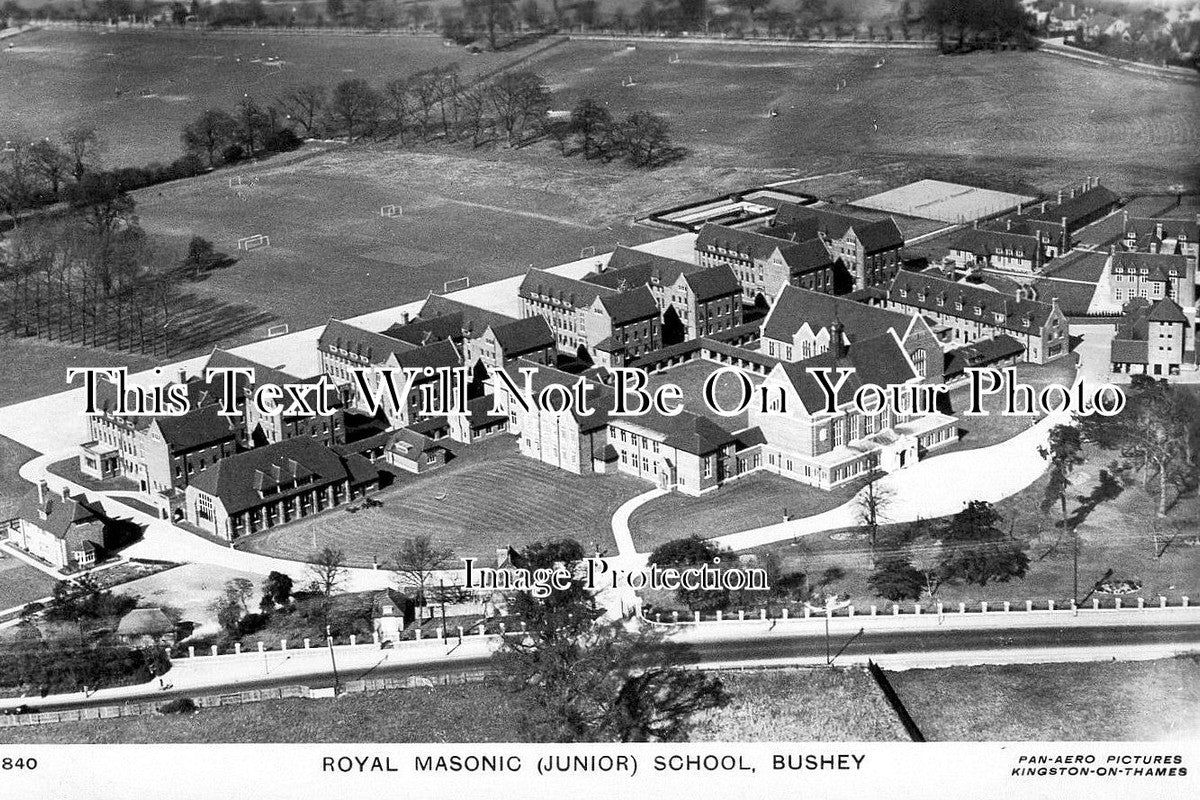 HF 2446 - Royal Masonic Junior School, Bushey, Hertfordshire