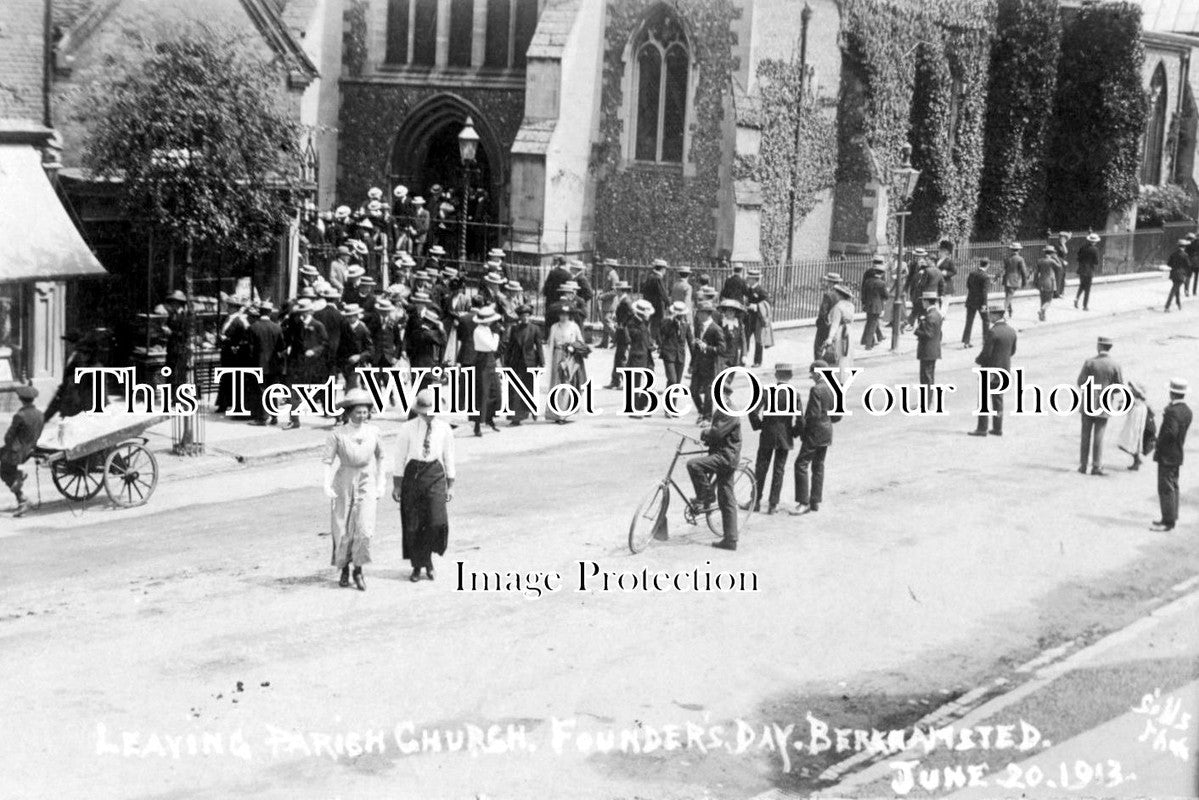 HF 250 - Leaving Church on Founders Day, Berkhamsted, Hertfordshire c1913