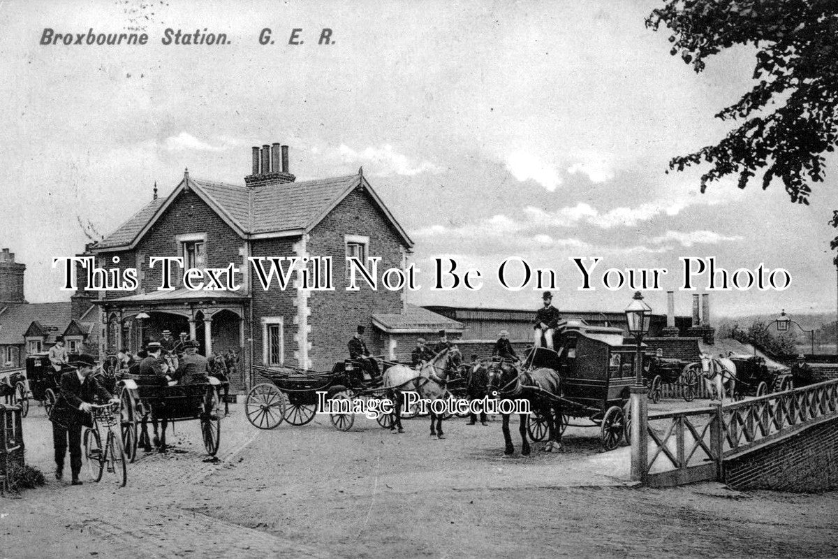 HF 262 - Broxbourne Railway Station, Hertfordshire