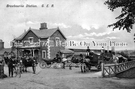 HF 262 - Broxbourne Railway Station, Hertfordshire