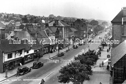 HF 29 - High Street From Court Theatre, Berkhamsted, Hertfordshire